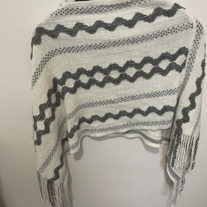 Mini poncho
